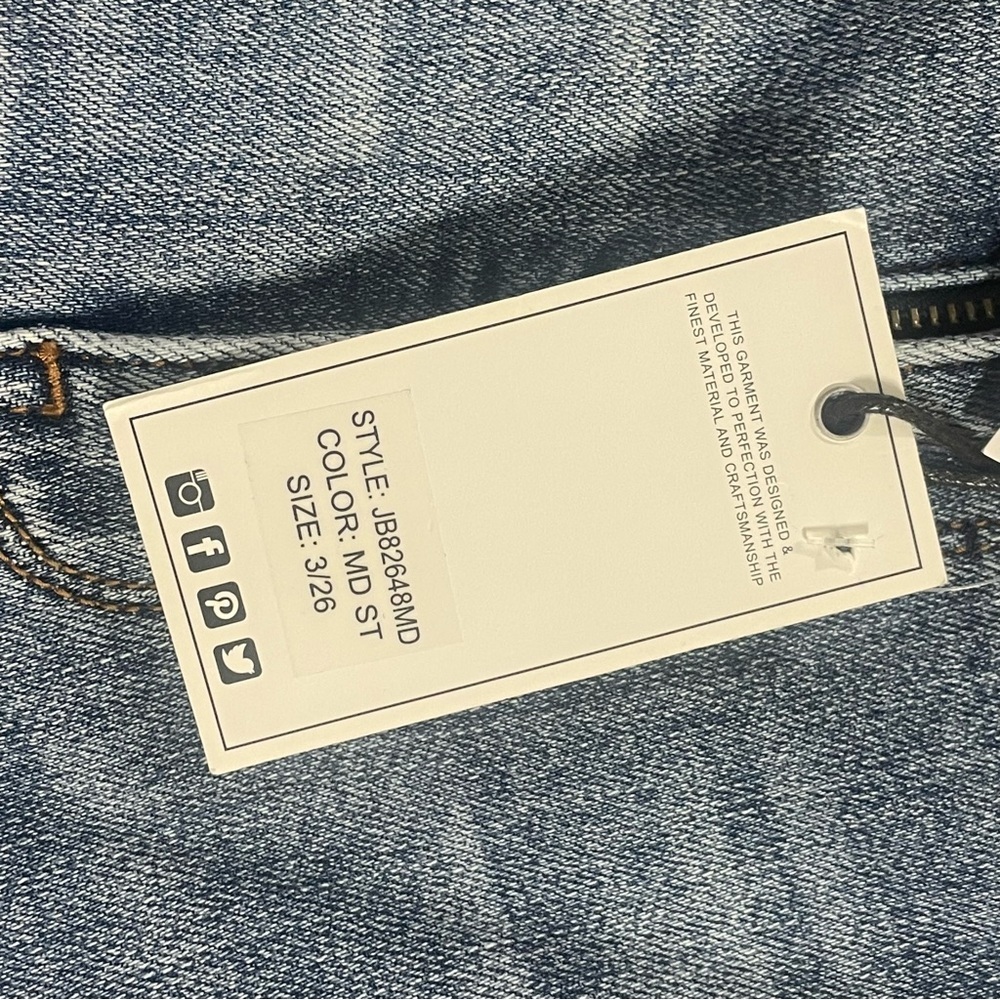 Judy Blue women’s jeans high waist Retro wide-leg distressed hem. NWT.size 3/26 - Picture 5 of 16